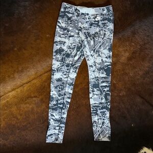 Nike Women’s Gray Camo Jeggings